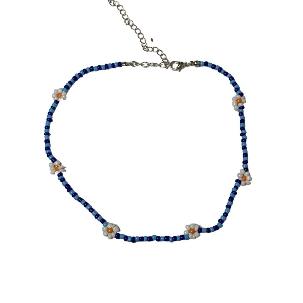 Beaded flower necklace